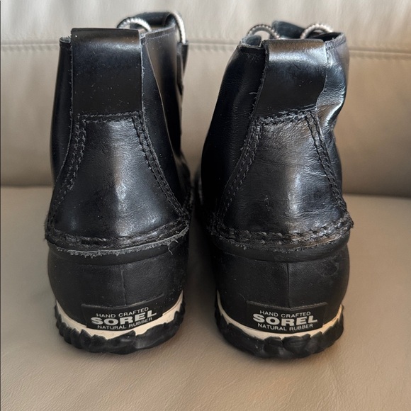 Sorel Black Leather and Rubber Rain Boots sz 8 waterproof - Picture 4 of 8